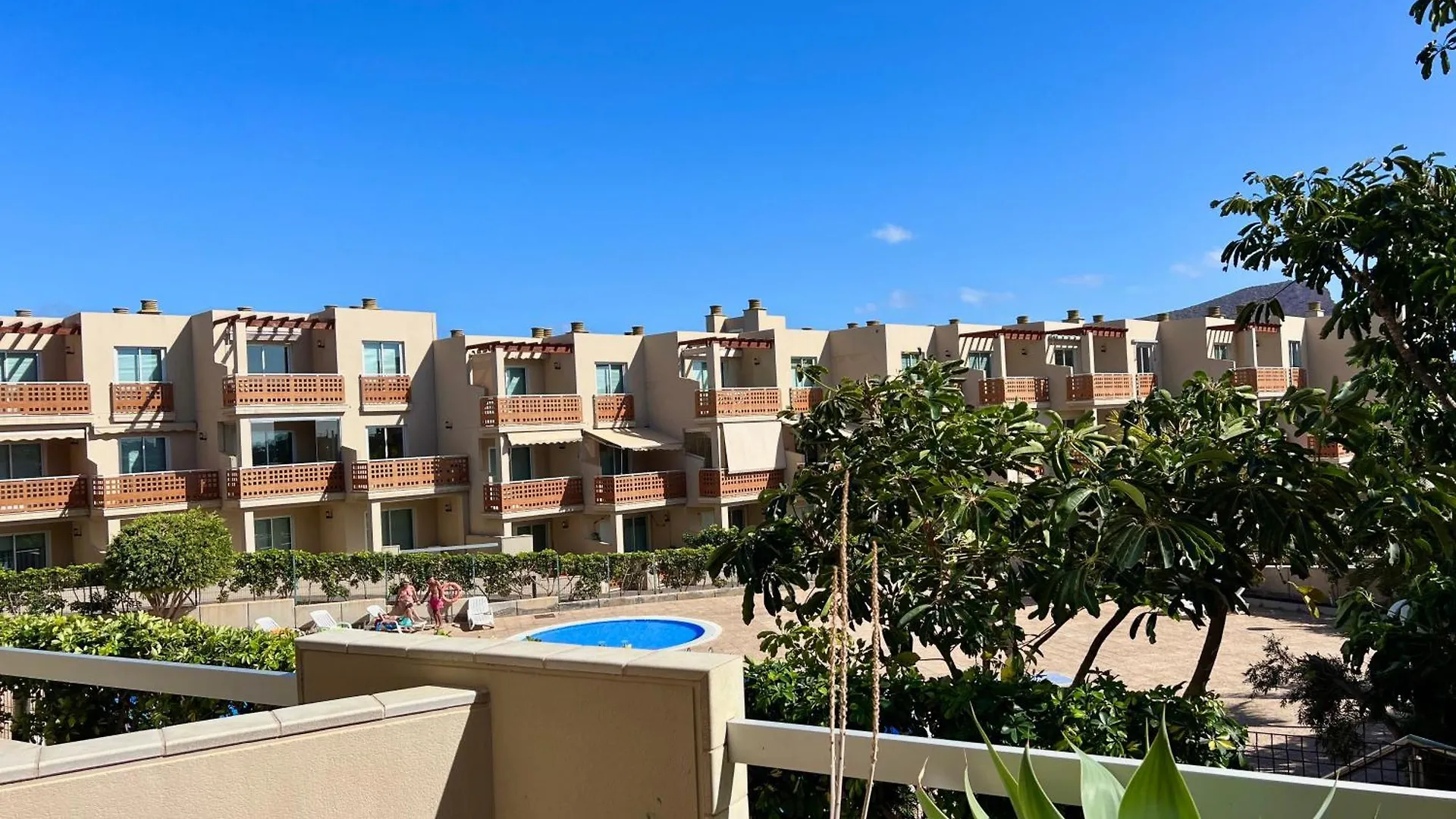2-Bedroom Apartment With Terrace Vistaroja contacts